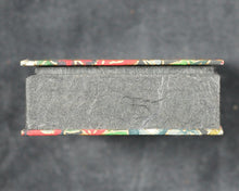 Load image into Gallery viewer, Shakespeare, William. William Shakespeare's Sonnet xviii. De Walden Press. Qualicum Beach. B.C. Canada. ISBN 0973604123. 2005. Limited edition, number 18 out of 25.