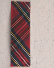 Load image into Gallery viewer, Imitation of Christ. Thomas a Kempis. Odd minutes with the Imitation of Christ. Selections by Dr Lindsay. Tartan. Bryce, David & Son. Glasgow. Circa 1890.