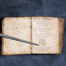 Load image into Gallery viewer, Augustinus, Aurelius, Heiliger. 1594. Divi Aurelii Augustini hipponensis episcopi Meditationes, Soliloquia &amp; Manuale.
