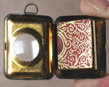 Load image into Gallery viewer, Koran or Qu&#39;ran. David Bryce &amp; Son. Glasgow. 1896.
