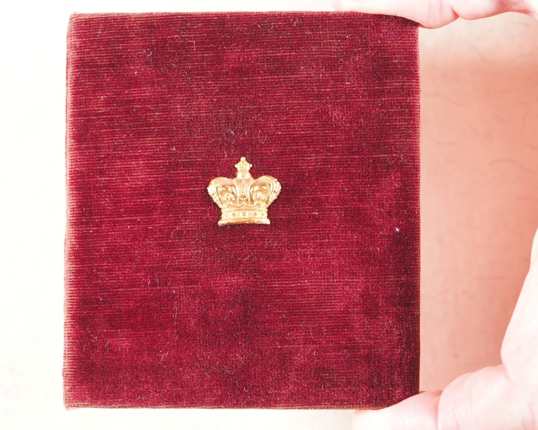 xtras. Crowned. E.S. Elliott. Partridge & Co. 9, paternoster Row. E.C. [1880?].