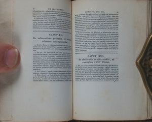 Imitation of Christ]. De Imitatione Christi libri quatuor. Tross, Edwin. Paris. 1855.