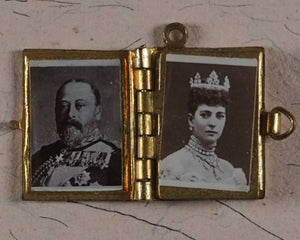 Royal Souvenir. [No publisher. No date. Circa 1910].