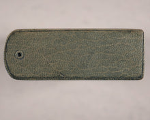 Load image into Gallery viewer, Petit Théâtre de L'Univers, Le. étrennes naturelles, précieuses instructives et amusantes pour l'Année 1782. Langlois. Rue du Petit- Pont, près la rue S. Severin. Paris. [1781].
