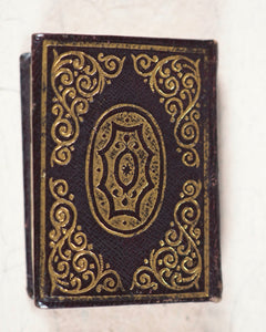 Lilliputian Comic Annual. New year's Gift. From the Author of "The Comic Latin Grammar". Ambler, E. London. 1847.