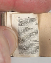 Load image into Gallery viewer, Smallest English Dictionary in the World. Bryce, David &amp; Son. Glasgow. Circa 1900.
