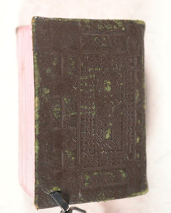 Holy Bible containing the Old and New Testaments [with lectern]. >>MINIATURE BIBLE WITH LECTERN<< Publication Date: 1919 CONDITION: VERY GOOD