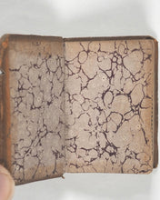 Load image into Gallery viewer, Petit oracle des amans, ou, Les horoscopes de l'amour, mis en rébus : ouvrage dans lequel chacun peut trouver toutes les vérités plaisantes qui le concernent. Castiaux, Libraire. Lille. Circa 1822.
