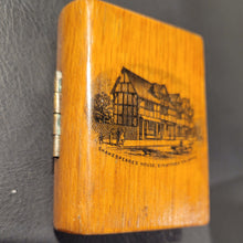 Load image into Gallery viewer, Shakespeare Family Bible c1901 The Holy Bible Containing the Old and New Testaments     Translated out of the Original Tongues... by His Majesty's Special Command. 936 pages
