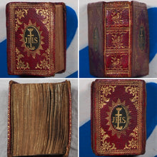 Load image into Gallery viewer, Bible in minuiture [sic] or a concise history of Old &amp; new Testaments Bible in minuiture or a concise history of Old &amp; new Testaments. Publication Date: 1780 Condition: Very Good. >>MINIATURE BOOK<<
