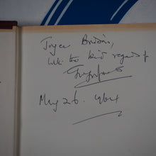 Load image into Gallery viewer, The Poems and Sonnets. SHAKESPEARE William. Gwyn Jones (Editor). Publication Date: 1960 Condition: Very Good
