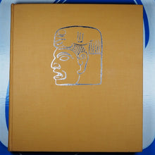 Load image into Gallery viewer, Indian Art of Central America. Dockstader, Frederick J. Published by Cory, Adams &amp; Mackay, London, 1964 Condition: Very Good Hardcover
