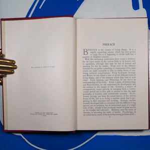Evolution-Fact and Theory. >>CHARLES DARWIN'S GREAT GRANDSON'S COPY<<< H.G.WELLS, JULIAN HUXLEY & G.P.WELLS. Publication Date: 1934 Condition: Very Good