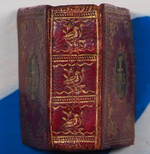 Load image into Gallery viewer, Bible in minuiture [sic] or a concise history of Old &amp; new Testaments Bible in minuiture or a concise history of Old &amp; new Testaments. Publication Date: 1780 Condition: Very Good. >>MINIATURE BOOK<<
