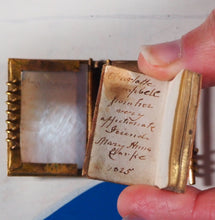 Load image into Gallery viewer, Les Petits Montagnards Anee 1822. >>MINIATURE PALAIS-ROYAL BINDING<< Publication Date: 1821 Condition: Very Good
