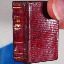 Load image into Gallery viewer, Bible in Miniature or a Concise History of both Testaments. John Harris. London. Circa 1806. &gt;&gt;HUGELY INFLUENTIAL RARE THUMB BIBLE&lt;&lt;
