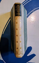 Load image into Gallery viewer, The Autocrat of the Breakfast Table. Oliver Wendell Holmes Publication Date: 1907 Condition: Very Good

